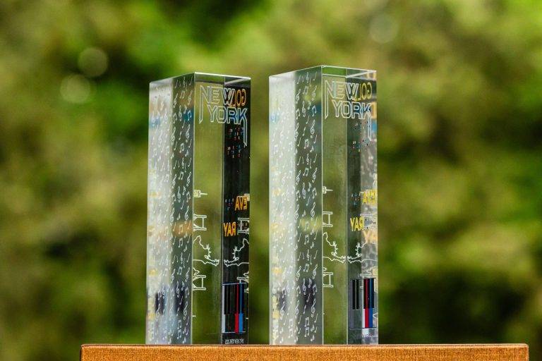 Trophies, awards & plaques